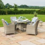 Maze Oxford 4 Seat Round Dining Set With Venice Chairs